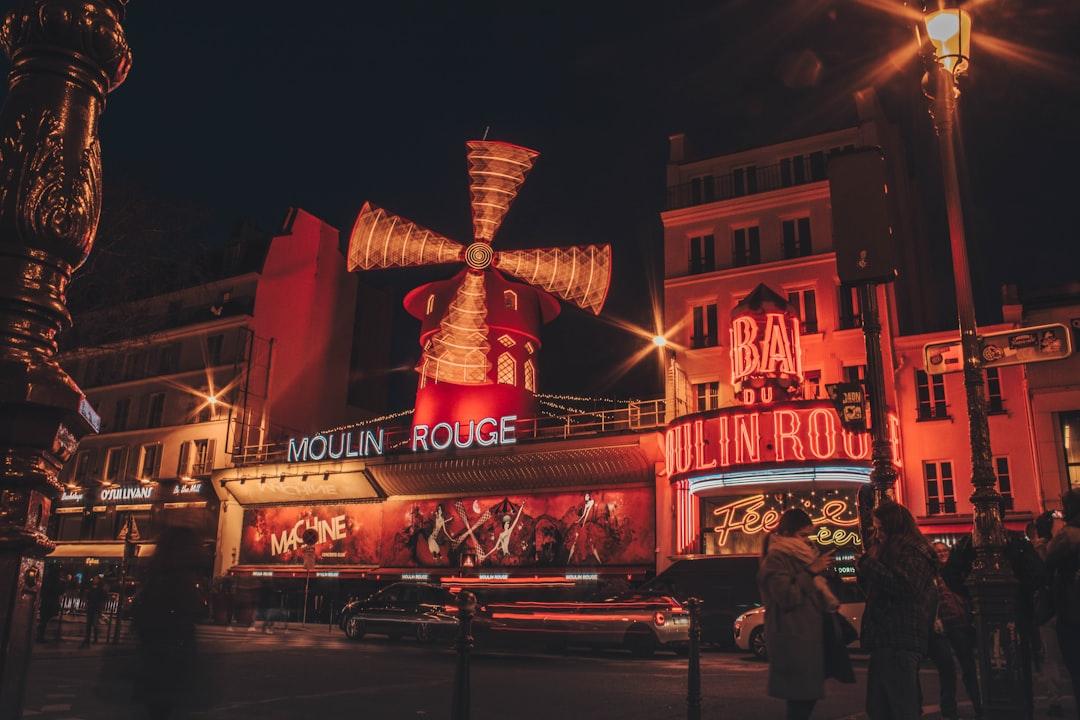 Moulin rouge (foto di Lola Delabays)