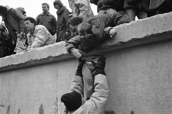  Caduta del Muro di Berlino (foto da Lifegate)